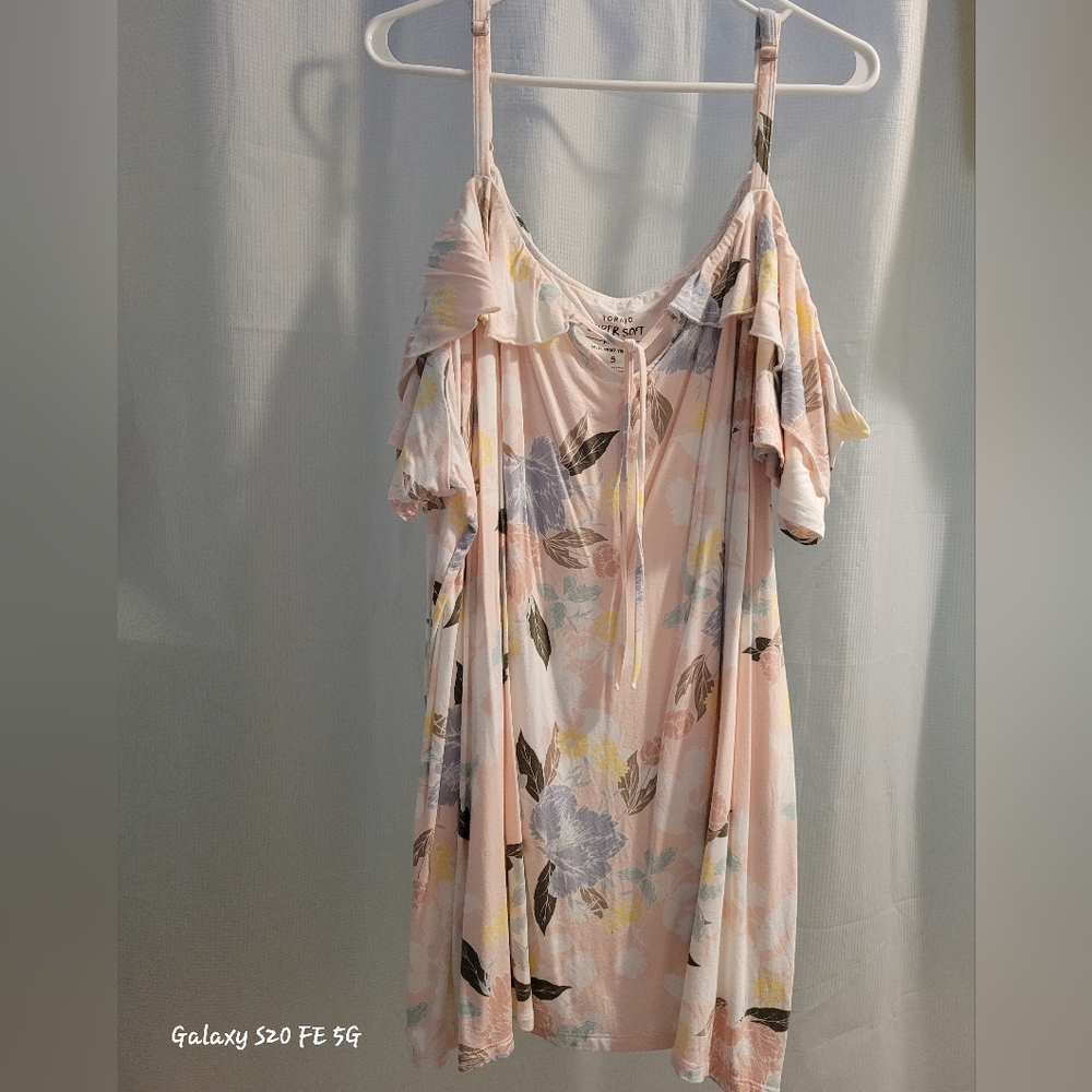 Torrid plus-sized 5x cold-sholder